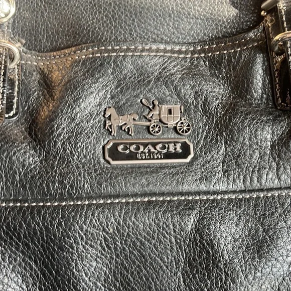 Authentic Coach Madison Tribeca East West Black Leather Tote Handbag #14111 - Picture 4 of 17